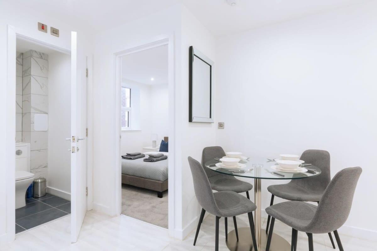 Modern 1 Bedroom Apartment In Central Ipswich Exterior foto